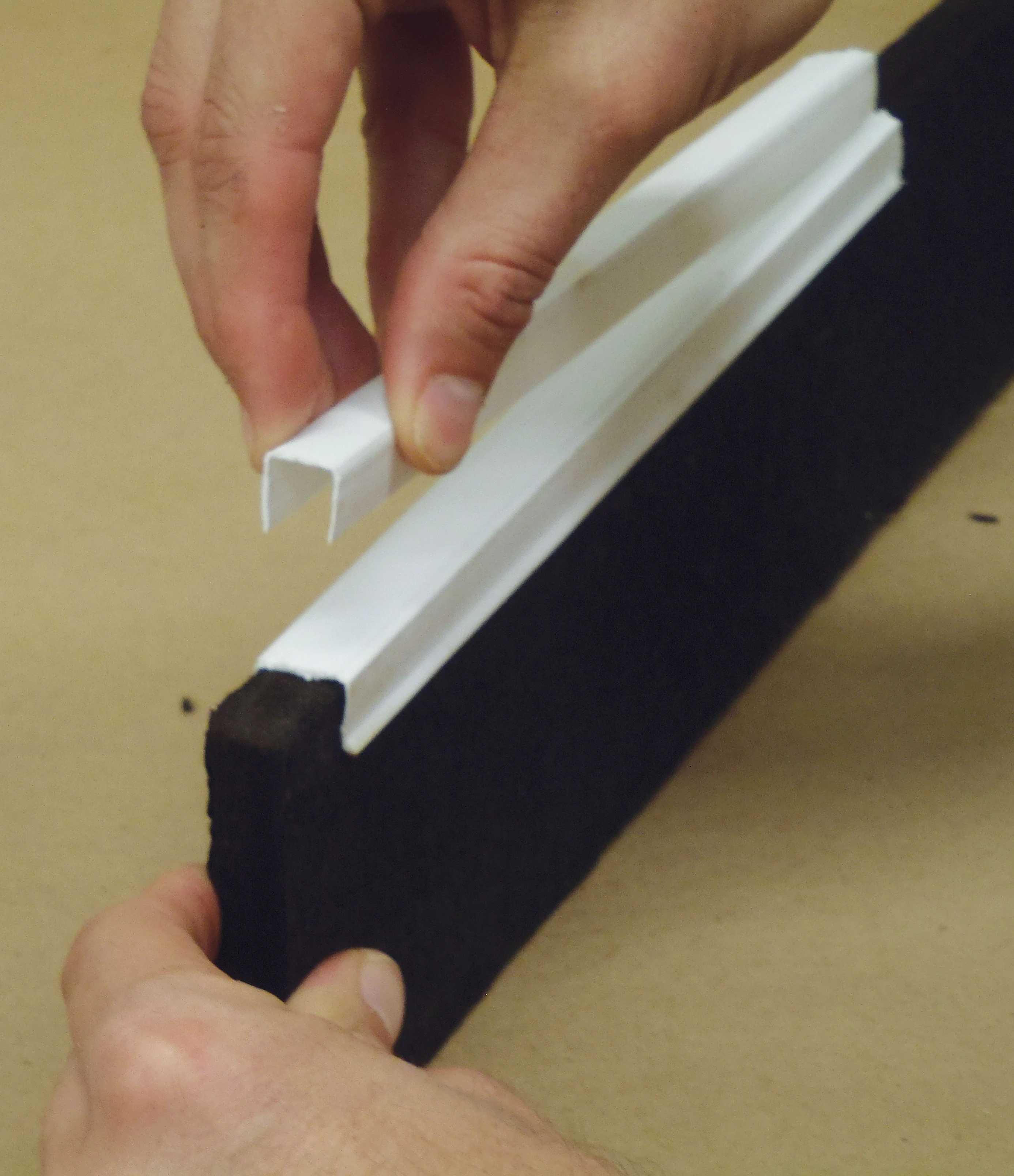 Snap-Cap joint former — control joint forming system for concrete slabs